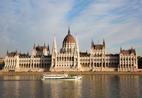 Ungarisches Parlament in Budapest