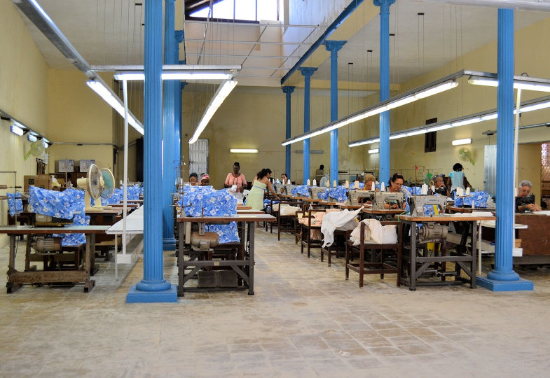 Nähfabrik auf Kuba