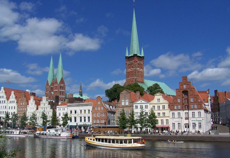 Stadtansicht von Lübeck mit Kirchtürmen