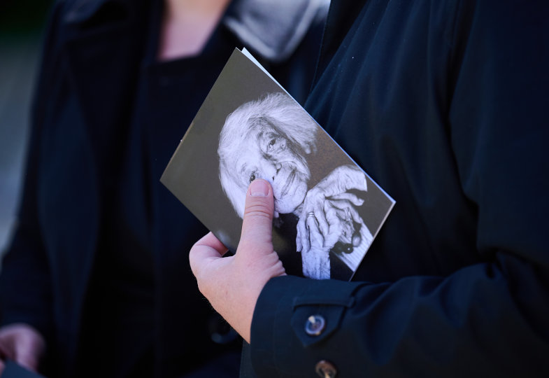 Porträt von Margot Friedländer während Trauerfeier