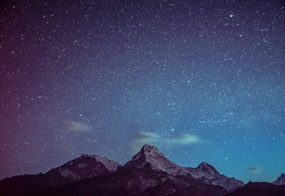 Blick in den Sternenhimmel über Nepal