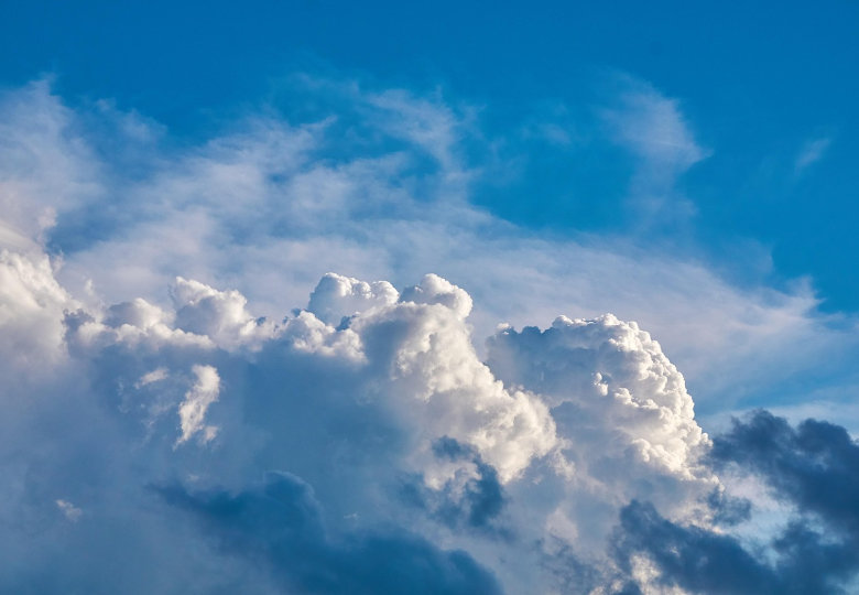 Unbestimmte Gottesrede? Jürgen Habermas fordert den sakramentalen Komplex heraus