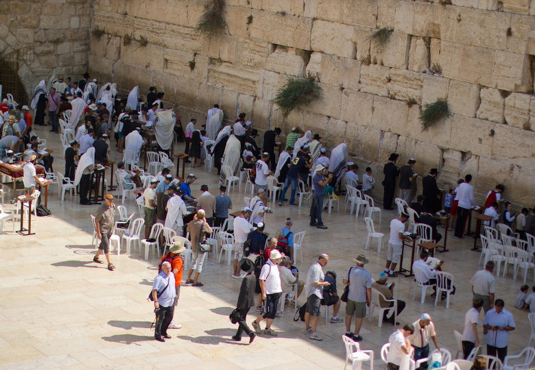 Vom Tempelkult  zur Synagogenliturgie: Pilgern im Judentum