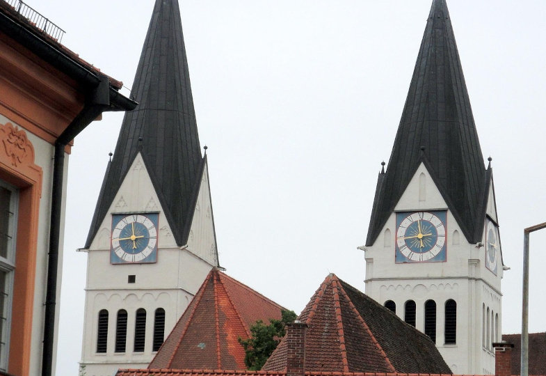 Angeklagter erscheint nicht zum Prozessbeginn: Finanzskandal des Bistums Eichstätt