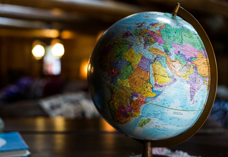 „Die EU ist verteidigungsfähig“: Ein Gespräch mit dem Politikwissenschaftler Karsten Fischer