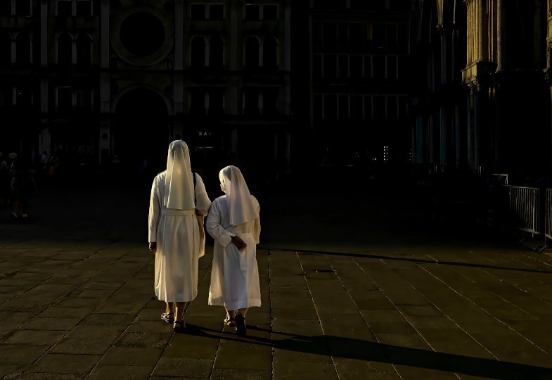 Zwei Schritte vor,  einer zurück: Präventionsarbeit zum Schutz von Ordensfrauen in der Weltkirche