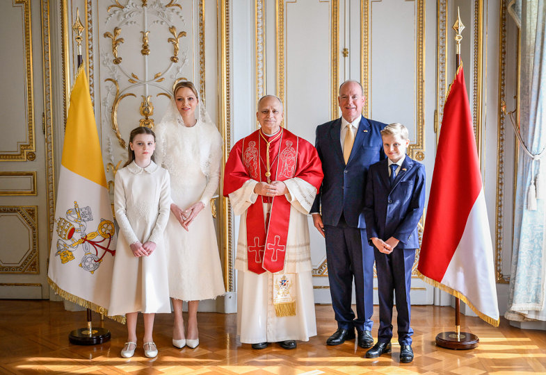 Familienfoto mit Papst: Vatikan