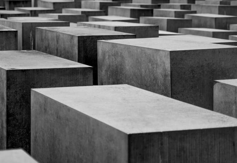 „Das Verschwinden des Holocaust wird weiter voranschreiten“: Der Historiker Jan Gerber im Interview