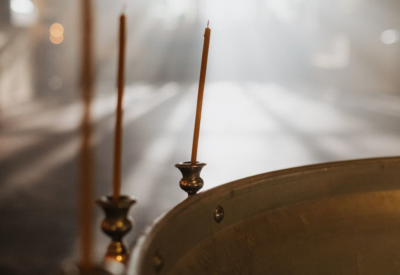 Gott in Frankreich: Die zunehmende Anzahl von Erwachsenentaufen als pastorales Lernfeld