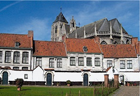 Beginenhof St. Elisabeth und Liebfrauenkirche in Kortrijk