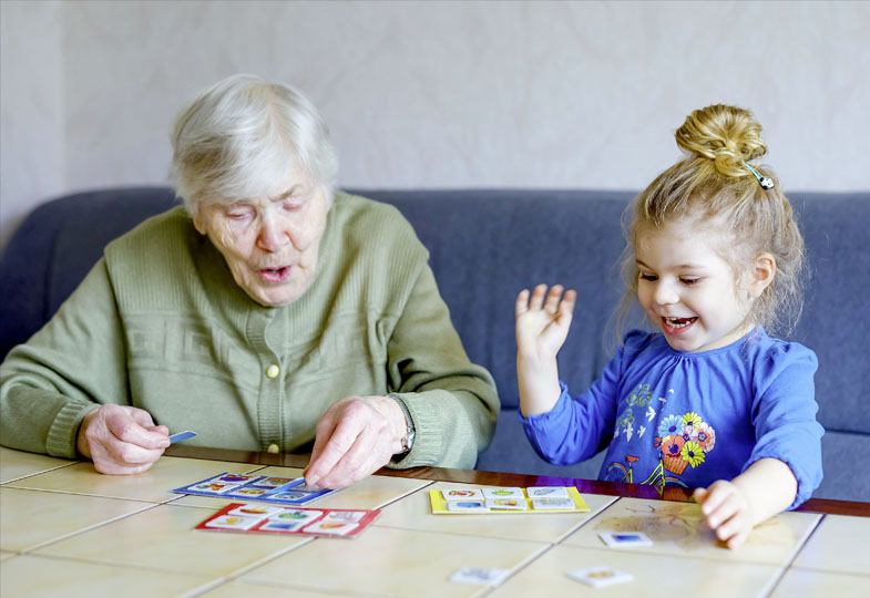 Alte Spiele, junge Köpfe: Generationen verbinden