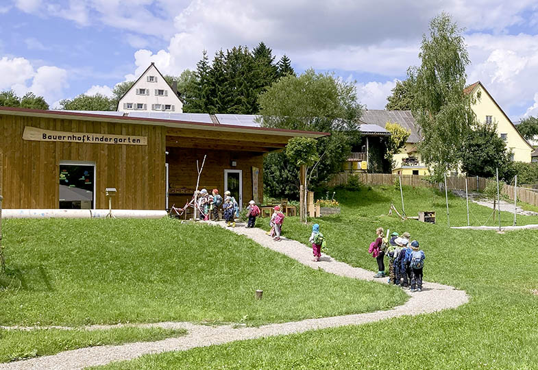 Auf Feld, Stall und Koppel: Kitas an ungewöhnlichen Orten