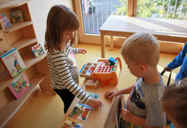 Einkaufen im Laden um die Ecke