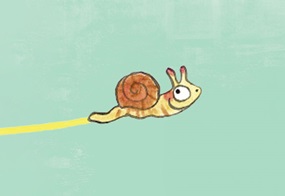Eine gemalte, lachende Schnecke in gelb und orange mit einem Häuschen auf dem Rücken.
