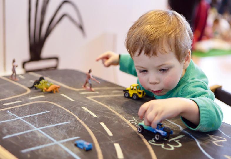 Nicht alle Kinder können sich alleine ins Spiel vertiefen