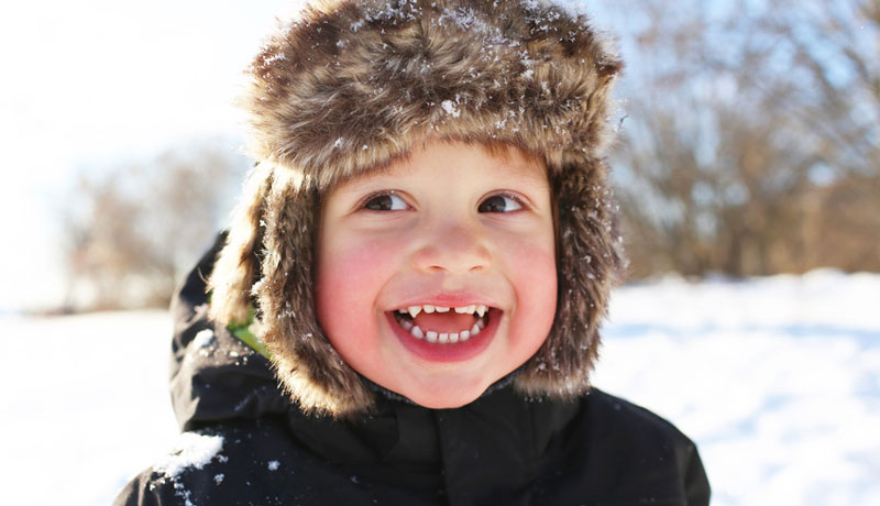 Frische Luft im Winter: Mama darf ich in die Kälte?