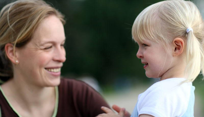 Loslassen lernen: Die Abnabelung von Mutter und Tochter