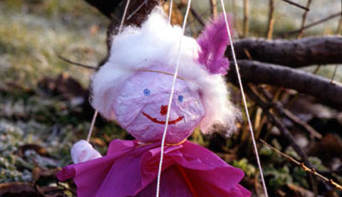 marionette-aus-kleisterpapier-tanzmariechen