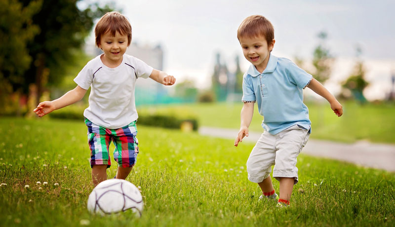 Spielen macht schlau: Kinder lernen mit allen Sinnen