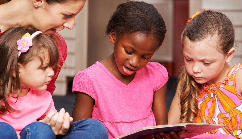 Vorurteile grenzen aus!: Vorurteilsbewusste Erziehung im Kindergarten