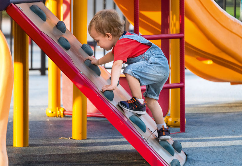 Ob Sprachkompetenz oder Motorik – die Entwicklung von Kindern verläuft selten gradlinig