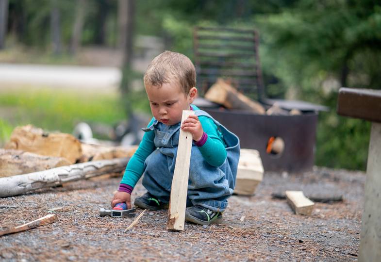 Ran ans Holz! Gewagtes Spiel in der Natur