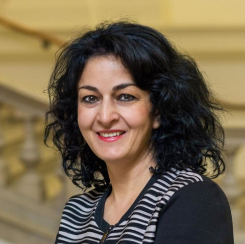 Porträt Negar Hakim