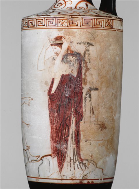 Wenig bedrohlich, eher verklärend wirkt dieser Aufbruch ins Jenseits. Weißgrundige Lekythos des Phiale-Malers, 440/430 v. Chr.