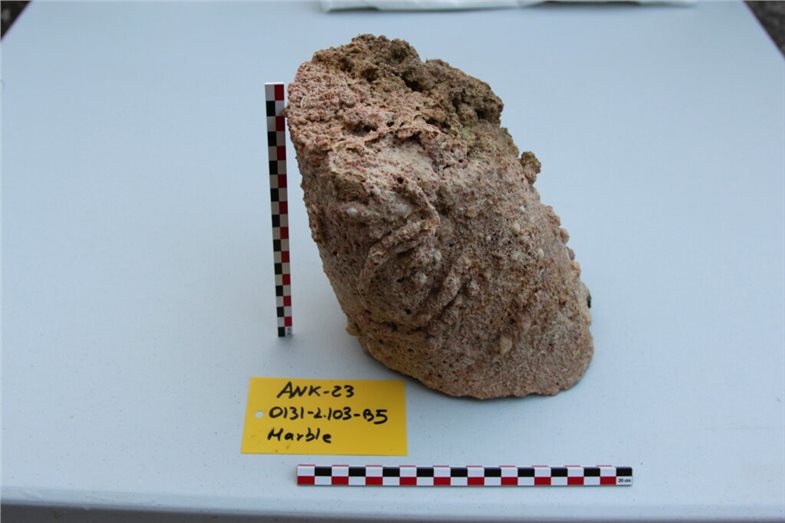 Antikythera, Fragment einer Marmorskulptur