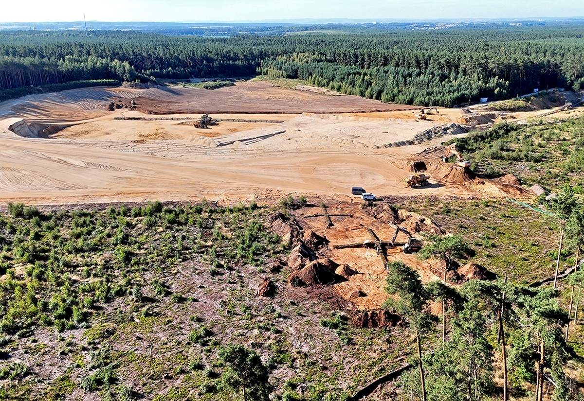 Archäologen entdecken ein seltenes Grabhügelfeld der ausgehenden Jungsteinzeit in der Laußnitzer Heide