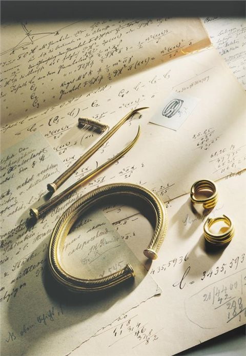 Goldfunde aus Leubingen für die Ausstellung in Alicante