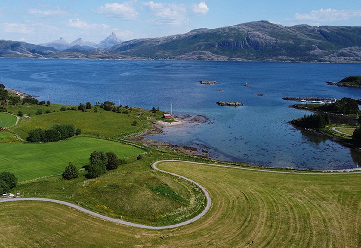 Eines der ältesten Schiffsgräber Skandinaviens schlägt chronologische Brücke zum Grab von Sutton Hoo