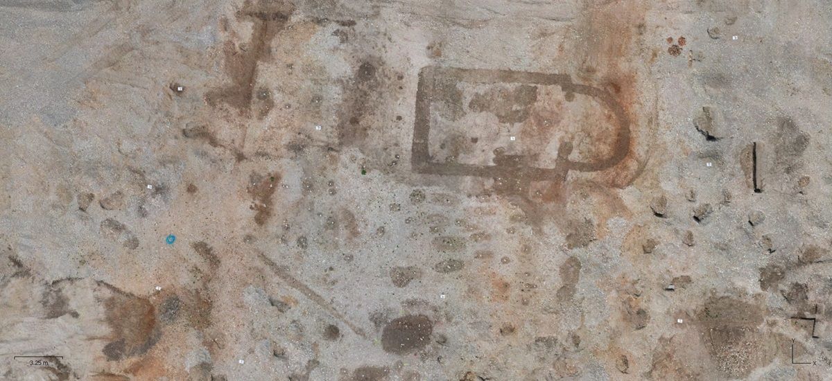 Oberschleißheim: Luftbild der Mittelalterkirche