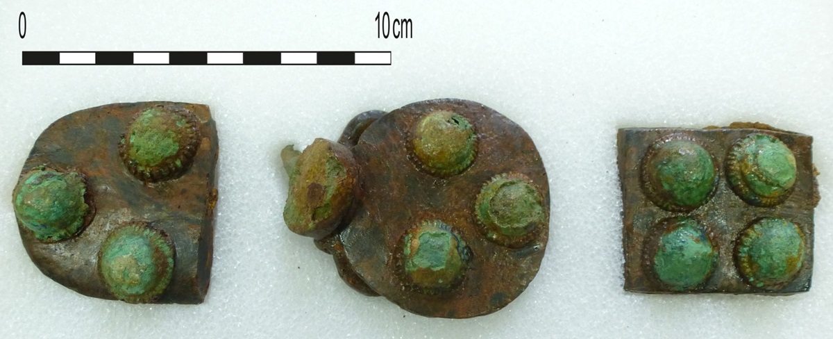 Eine Gürtelschnalle, gefunden im frühmittelalterlichen Reihengräberfeld von Schieder-Schwalenberg, nach der Restaurierung in der LWL-Archäologie.