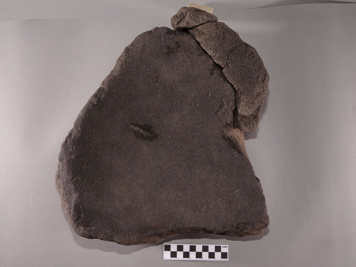 Vorderseite des Mahlsteins aus Burgbernheim