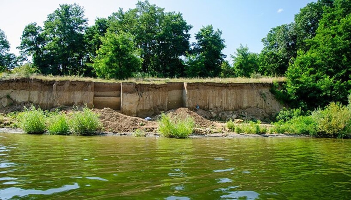 Ausgrabungsstelle Korman' 9 am Ufer des Flusses Dnister in der Ukraine.