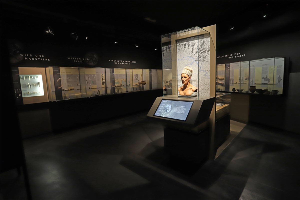 Plastische, wissenschaftliche Rekonstruktion einer jungst. Frau von W. Schnaubelt & N. Kieser