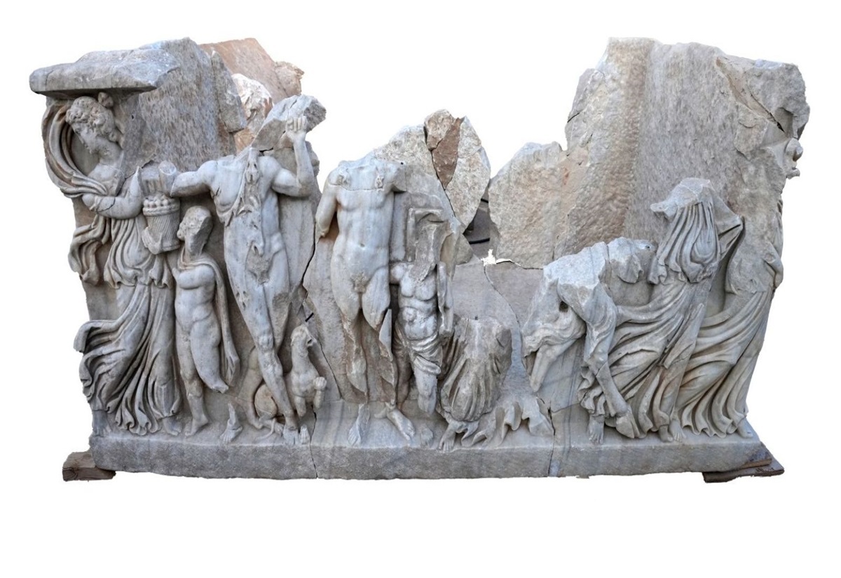 Der Sarkophag aus Caesarea nach der Konservierung.