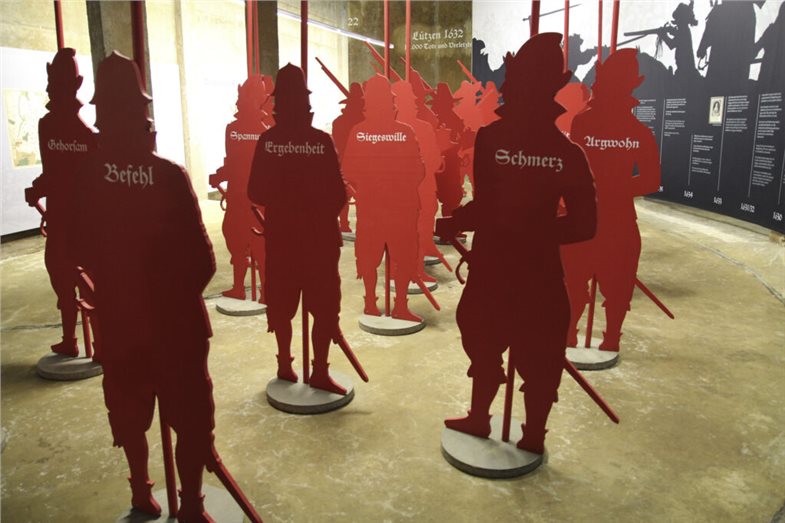 In der ehemaligen Zisterne von Wittstock, heute Teil des Museums des Dreissigjährigen Krieges. Gedanken der Soldaten vor der Schlacht.