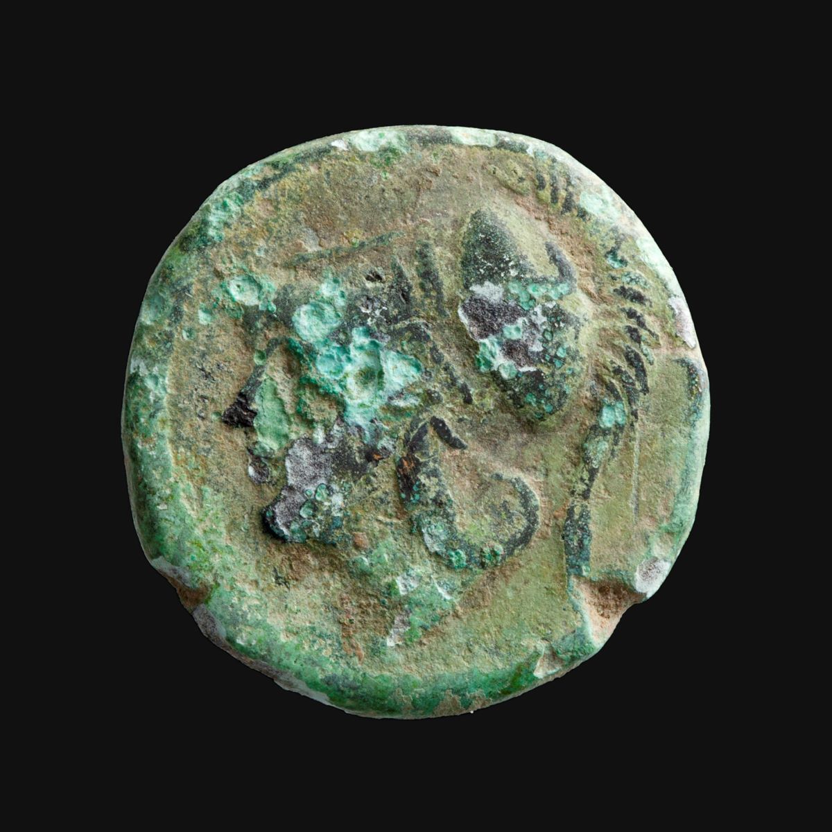 Bronzemünze aus dem 3. Jh. v. Chr. – Vorderseite mit Kopf der Minerva