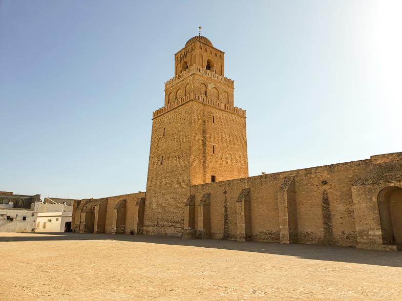 Die Große Moschee von Kairouan ist eine der zentralen Stätten des Islam. (Fotos: Lukas)