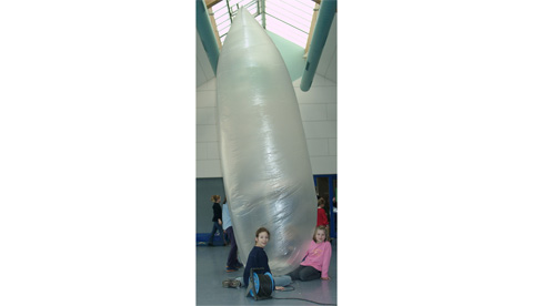 Heißluftballon aus einem Müllsack: Heiße Luft im Beutel