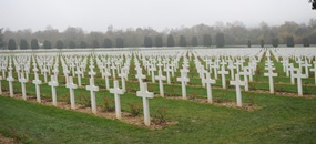 Kreuze auf dem Soldatenfriedhof in Douaumont nahe Verdun