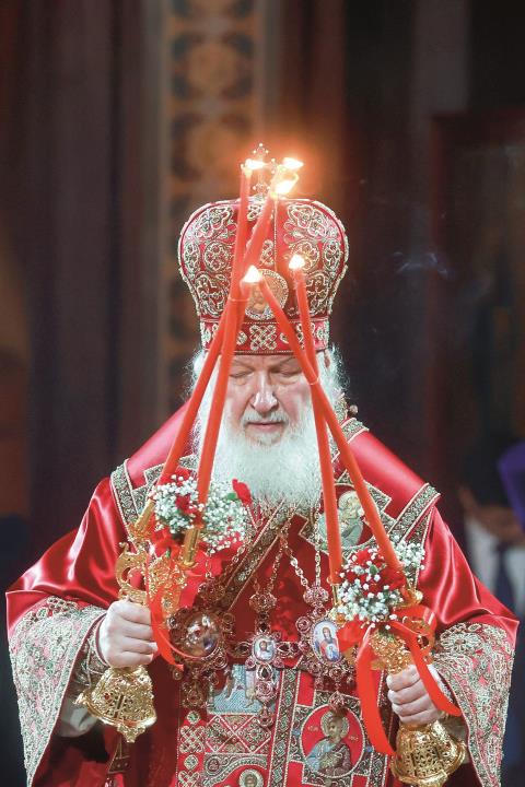 Unheilige Allianz mit Putin: Patriarch Kyrill bei der Feier des orthodoxen Osterfests in der Moskauer Erlöserkathedrale.