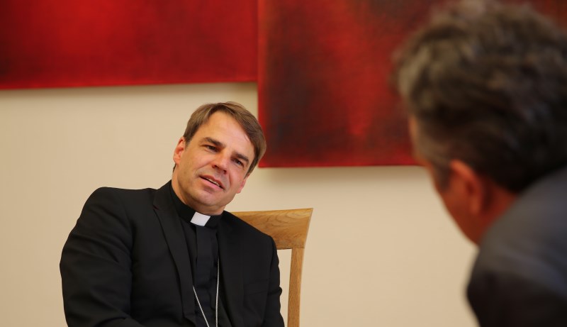 Bischof Stefan Oster im Interview